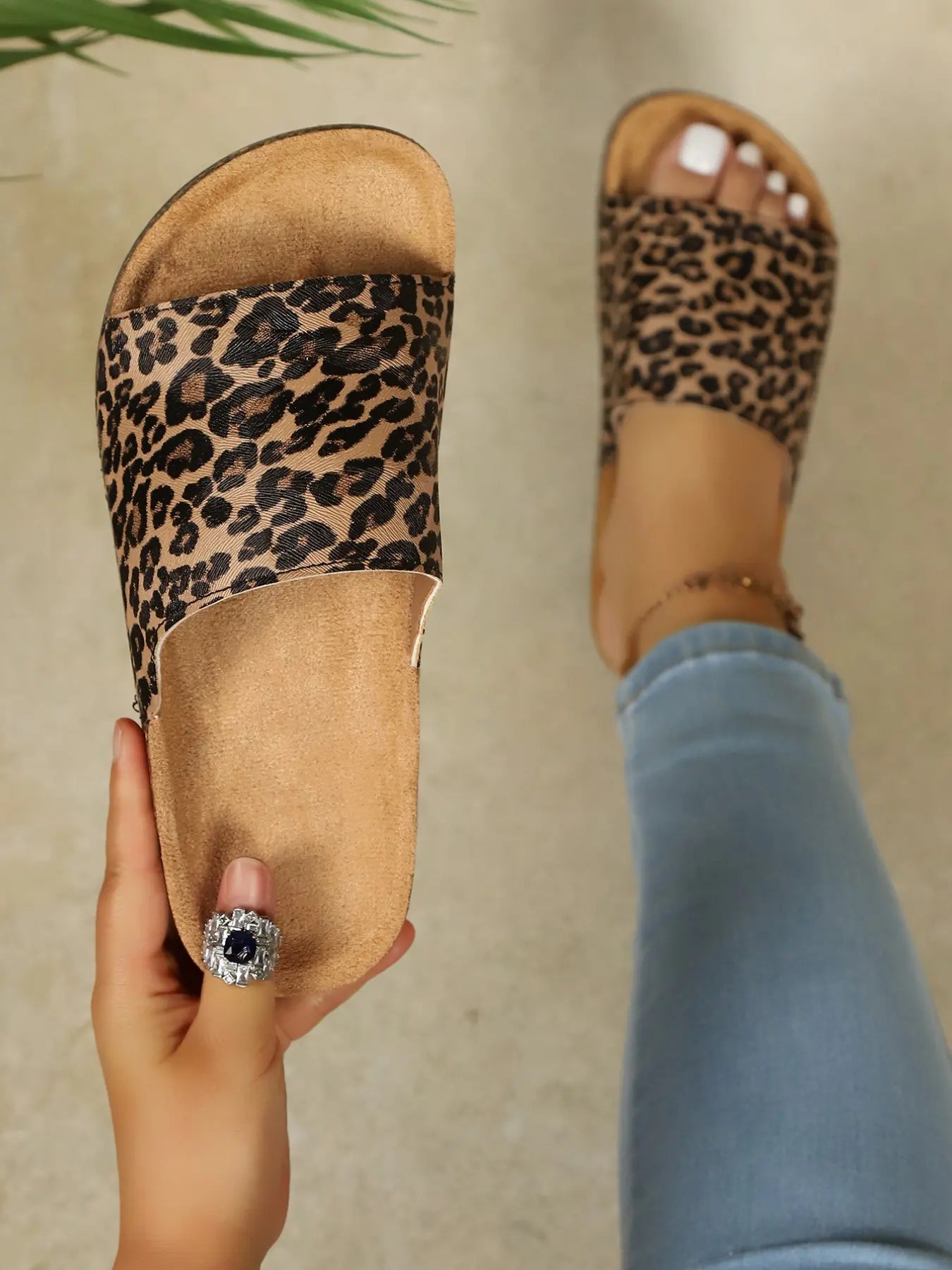 Women'S PU Leather Slippers, Casual Anti-Slip Eva Sole, Metal Logo, Retro Style, Daily Wear, Beach Vacation, Comfortable Footwear